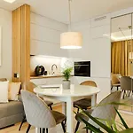 Wola, Wi-fi, Smart Lock, Air Condition *