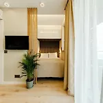 Wola, Wi-fi, Smart Lock, Air Condition * ורשה