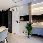 Wola, Wi-fi, Smart Lock, Air Condition דירה ורשה