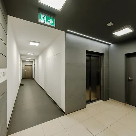 아파트 Wola, Wi-fi, Smart Lock, Air Condition *