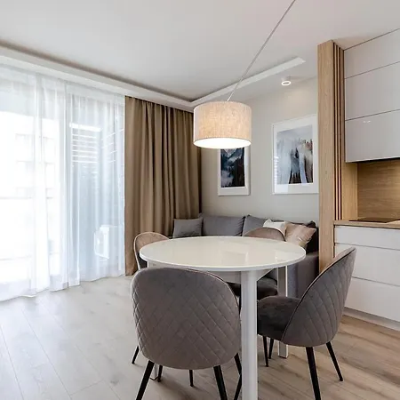 Wola, Wi-fi, Smart Lock, Air Condition