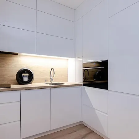 Lägenhet Wola, Wi-fi, Smart Lock, Air Condition *