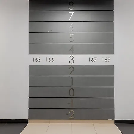 Apartman Wola, Wi-fi, Smart Lock, Air Condition Varsó